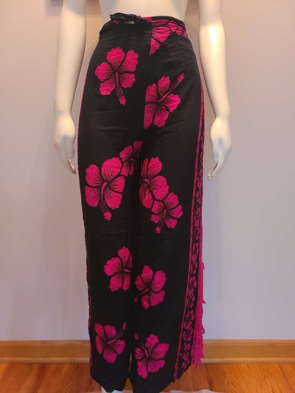 NWOT, Black Tie Pants with Fuchsia Hibiscus Print